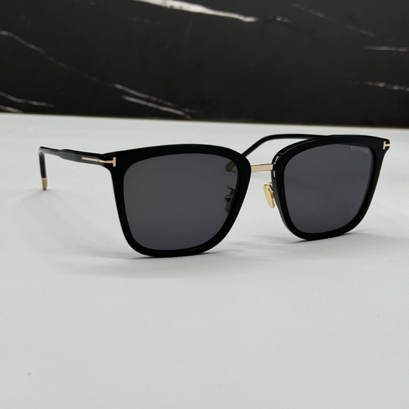 NEW TOM FORD TF949/D 01A UNISEX SUNGLASSES TOM FORD FT0949/D/S - Picture 5 of 11